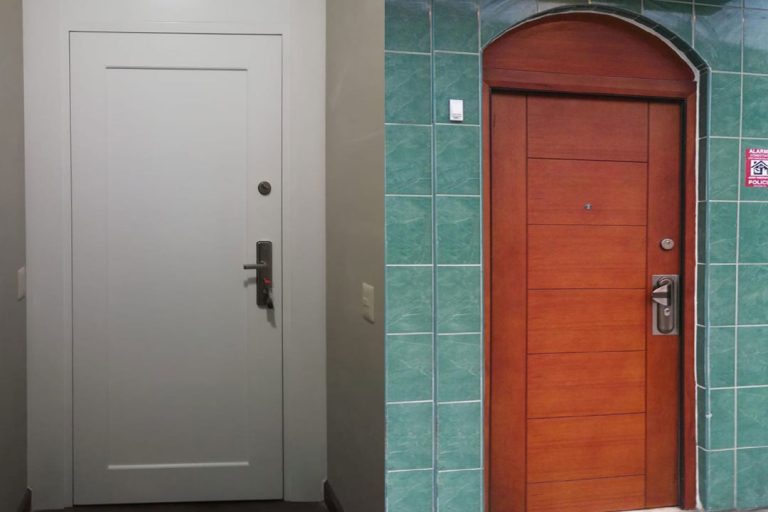 mantenimiento de puertas de acero con acabado en madera